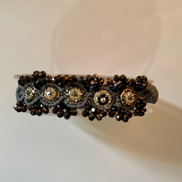 Hand made macrame bracelet with adjustable sliding knots wrist size 8 1/2 inch - Picture 2 of 9